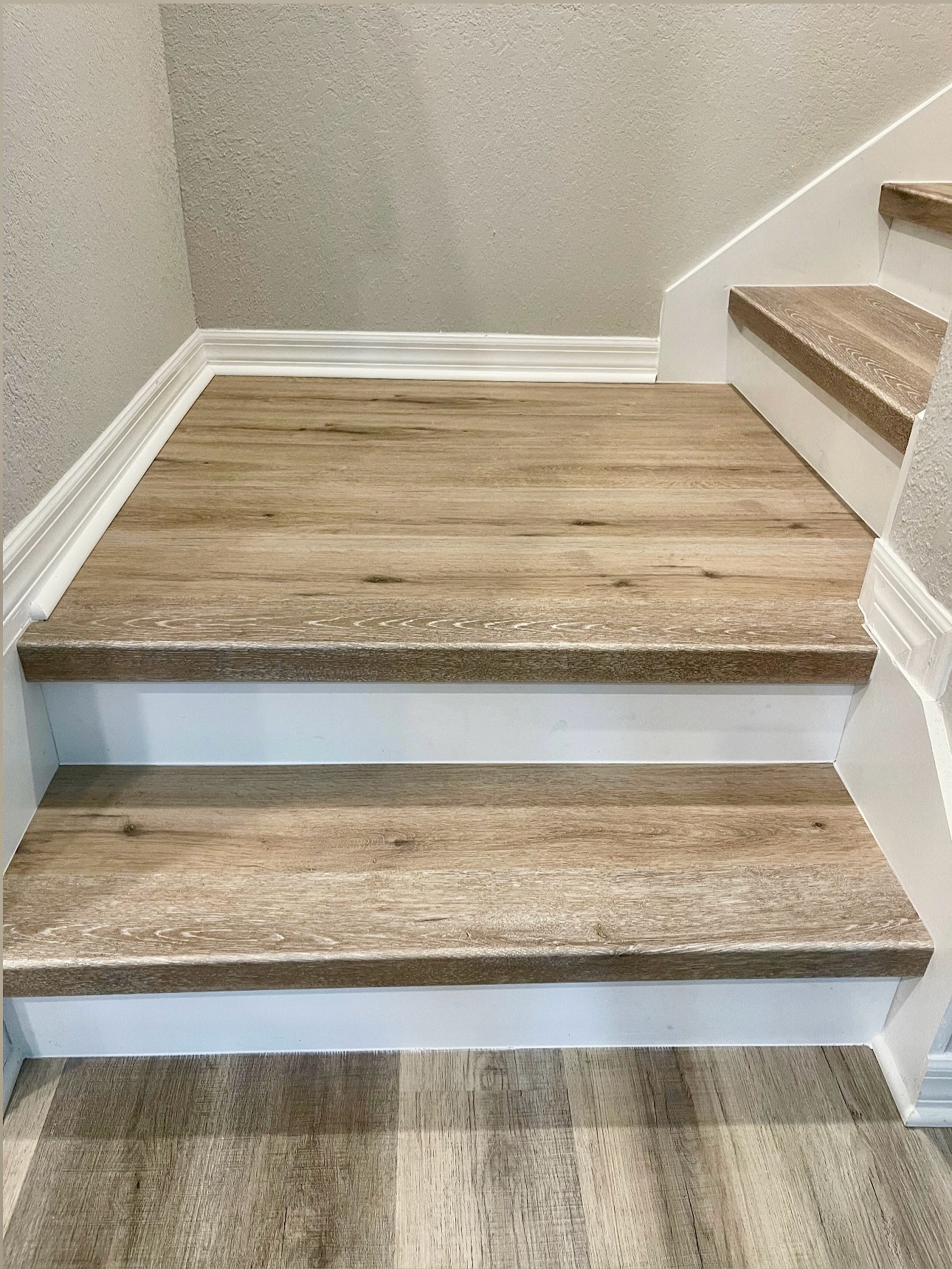 Staircase project featured in the Vial Construction website demo